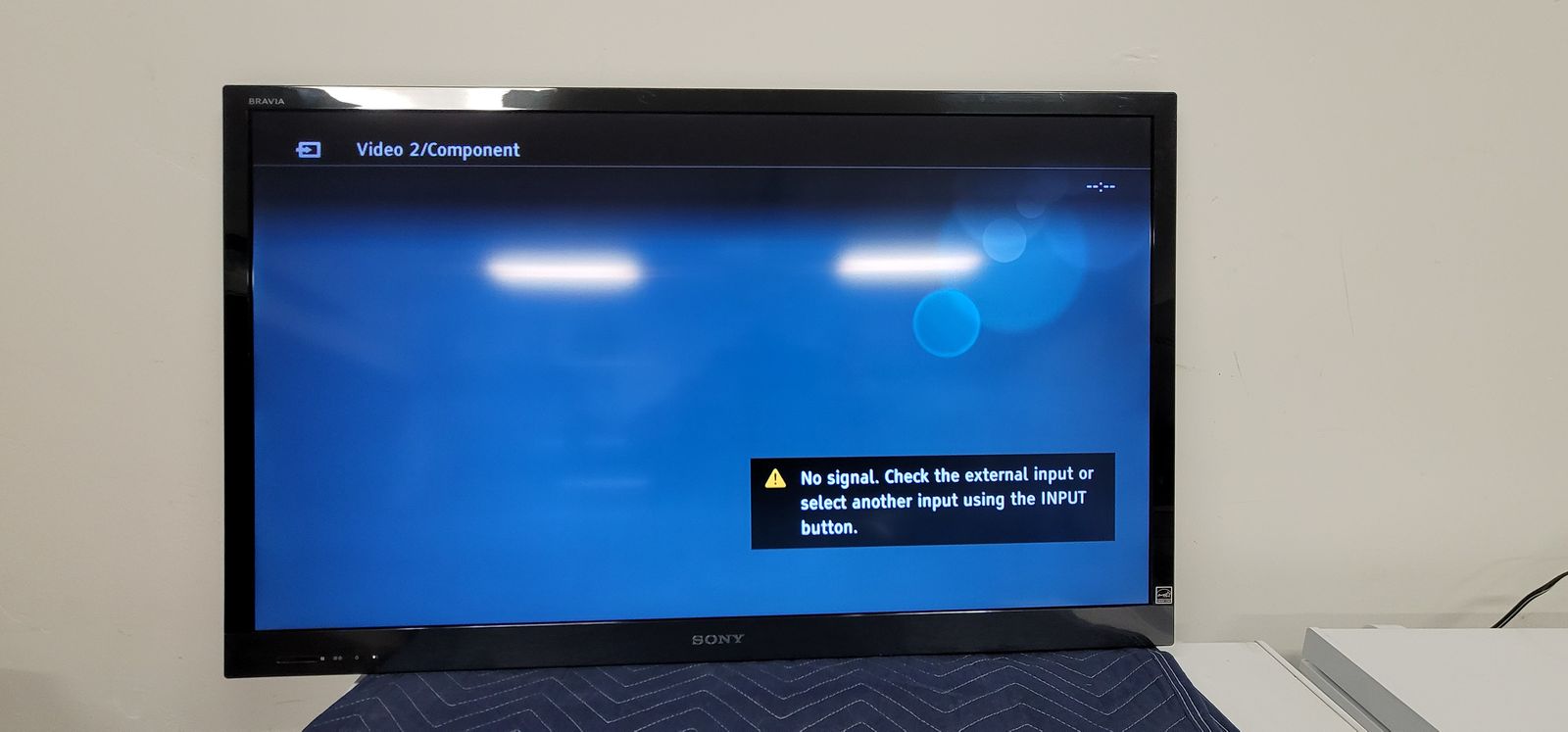 Sony BRAVIA KDL-46EX523 – 46” Full HD 1080p LED LCD TV – Works Great