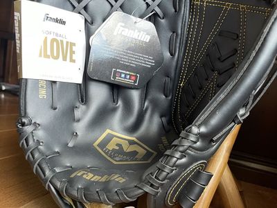 Franklin left hand player softball glove