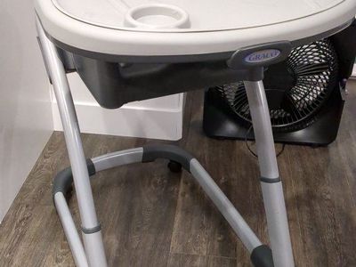Graco High Chair Gray