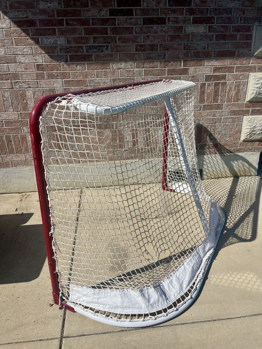 Hockey goal