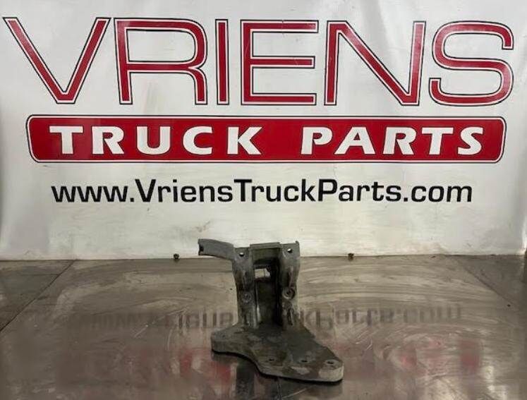 Kenworth T680 Right Bracket