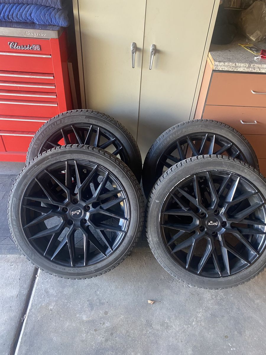 19” Niche M224 Gamma Gloss Black Wheels + Michelin CrossClimate 2 Tires — Set of 4