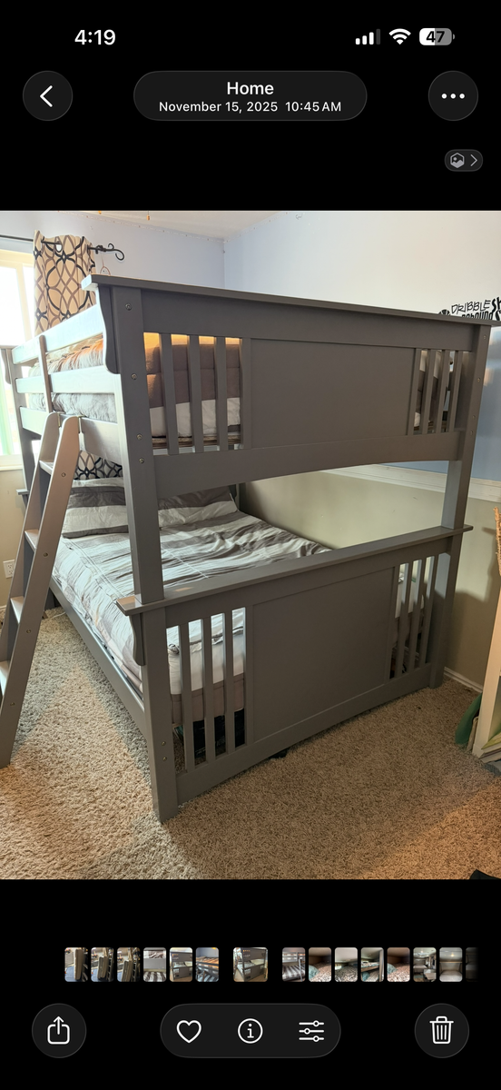 Bunk Beds: full over full