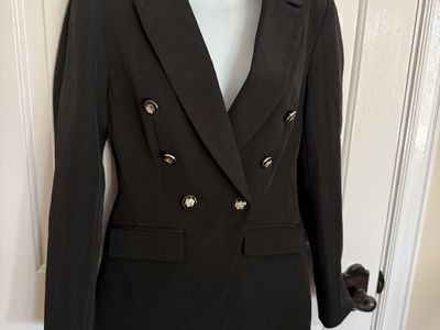 Miss Selfridge black blazer jacket size 4 super cute buttons