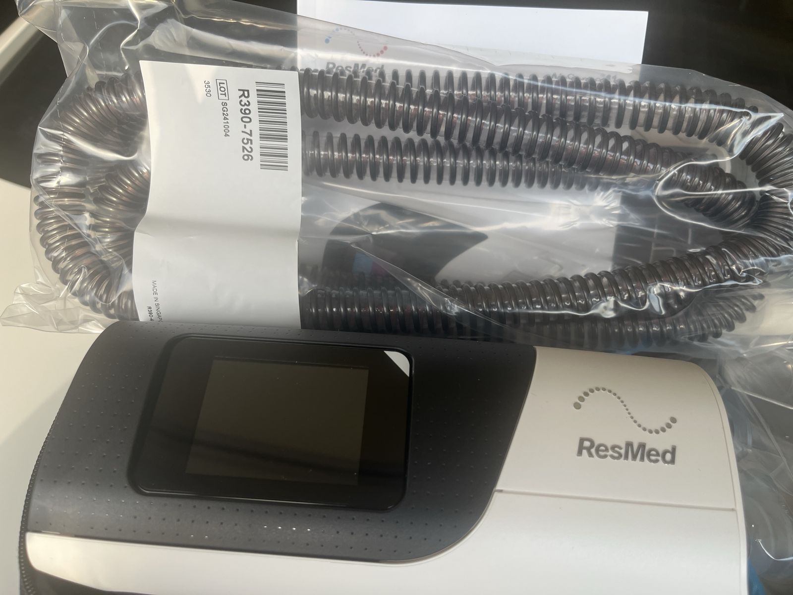 New ResMed AirSense 11 AutoSet CPAP Machine with Tubing and Travel Case $400 OBO