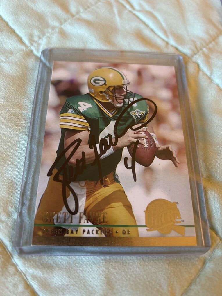 Brett Favre Autograph Green Bay Packers Football