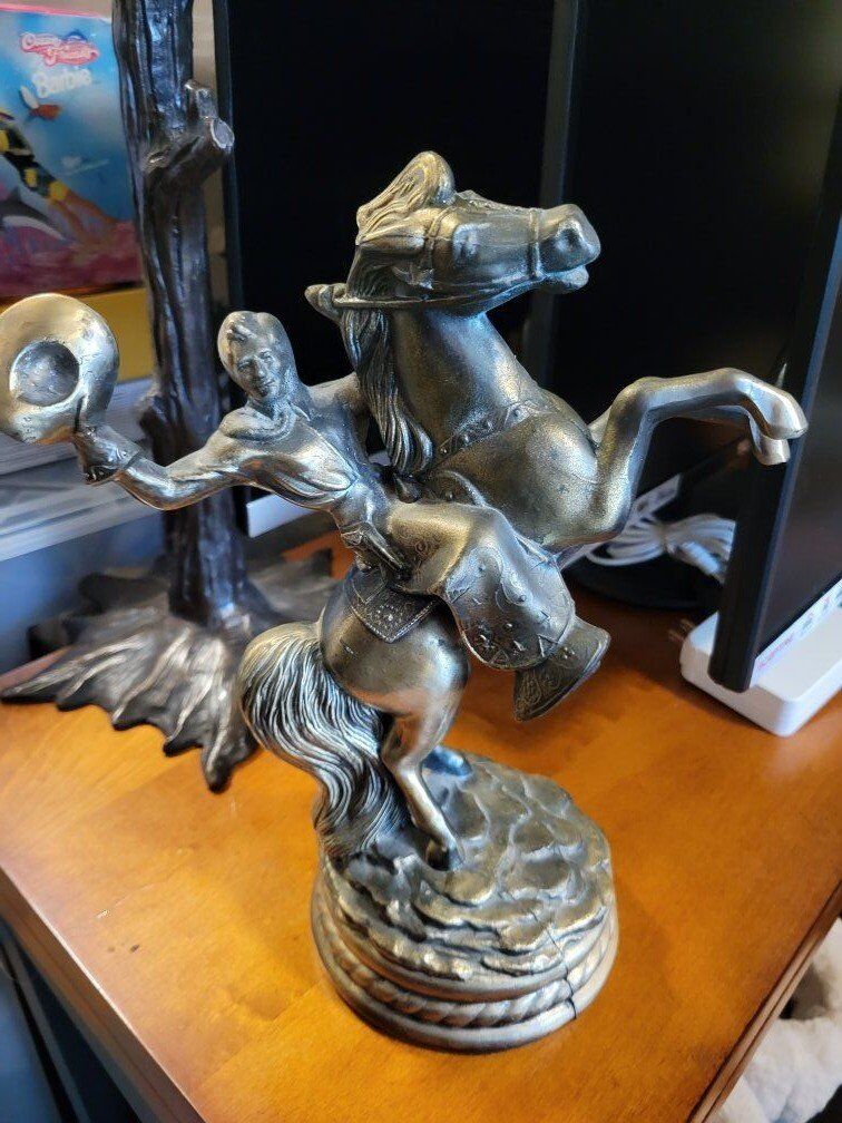 Vintage 1950s Cast Metal Cowboy oo Rearing Horse S