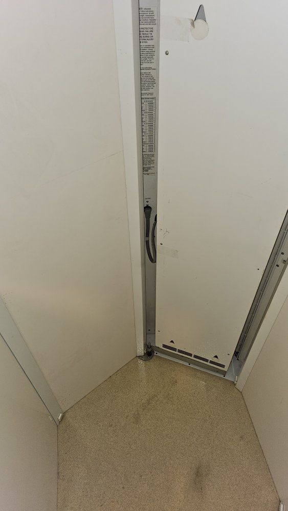 Main image 19