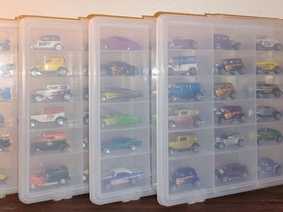 Hot Wheels Premiums, Metal/Metal/Real Riders/Red Lines Amazing Collection