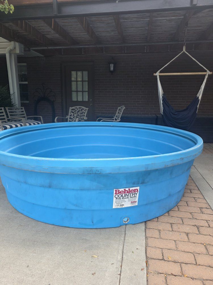Behlen COUNTRY 8' Blue Poly Round Stock Tank - Durable, High-Density Polyethylene