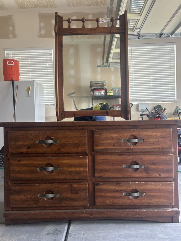 Sturdy Dresser