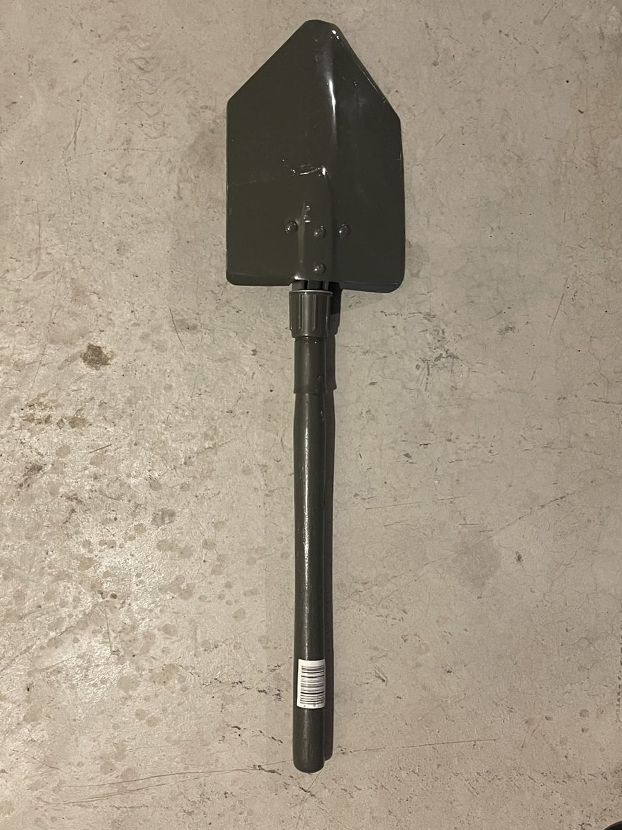 Stansport Folding Camp Shovel and MX-991/U Style Tactical Flashlight Set