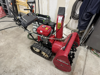 Honda HS928 hydrostatic Drive snowblower