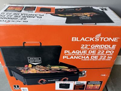 Blackstone 22” New- unopened-Griddle with Hard Cover and Carry Bag Bundle