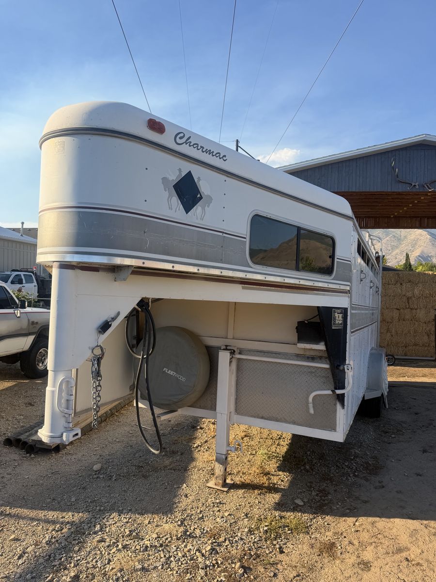 Charmac 4 horse slant gooseneck trailer