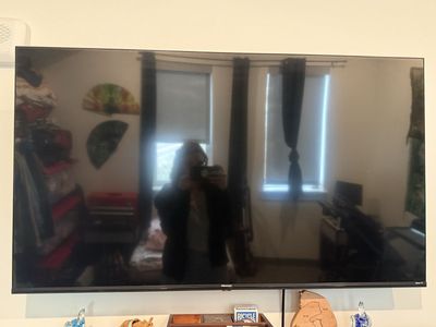 Hisense 50” 4K Roku TV + Wall Mount | $145 OBO