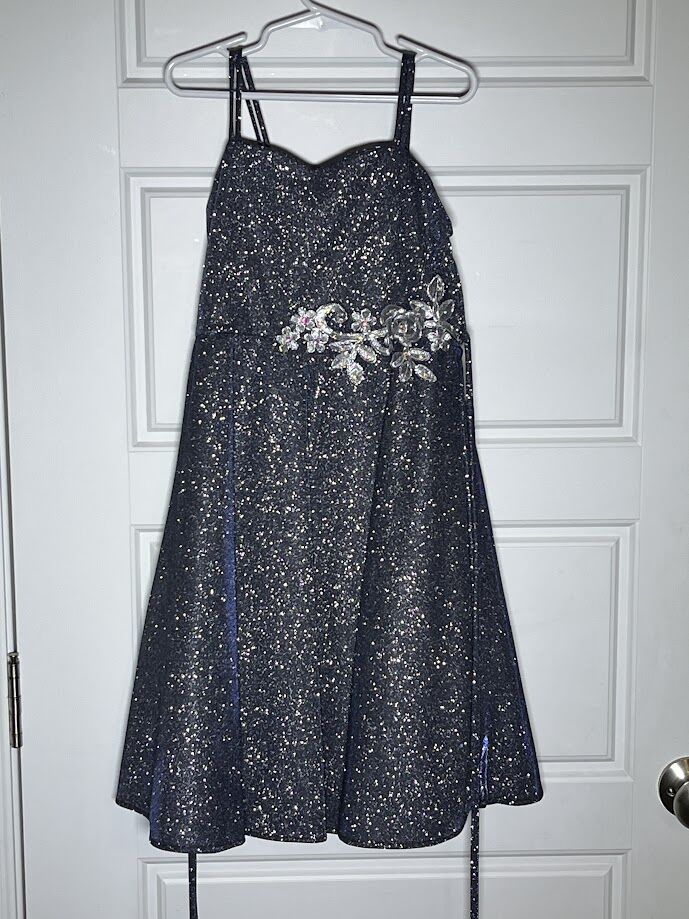 Little Girls Dress, Size 8