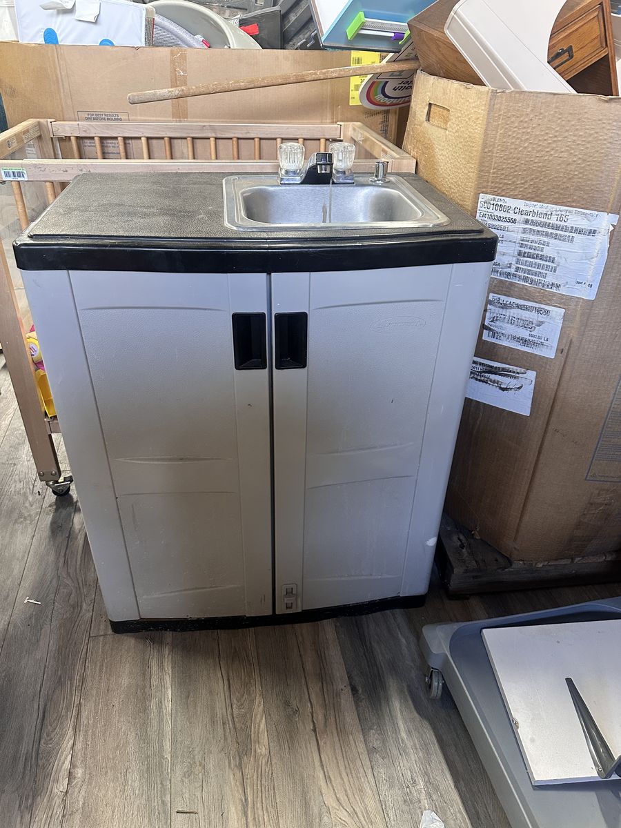 Portable sink
