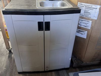 Portable sink