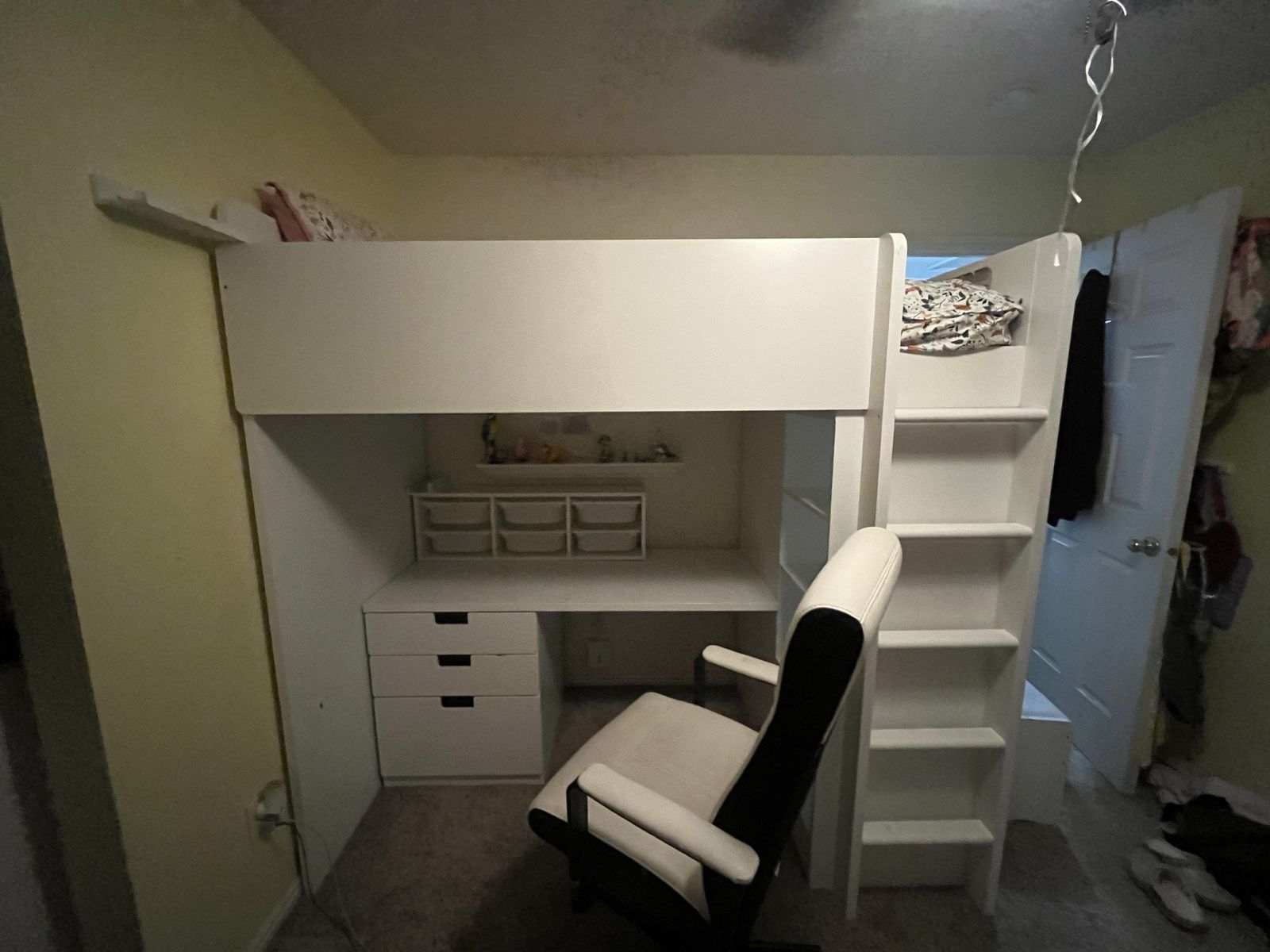 Main image 2
