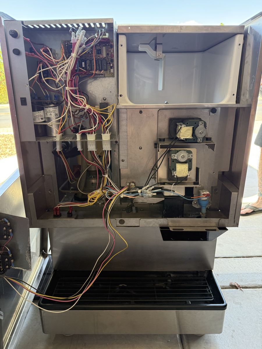 Main image 3