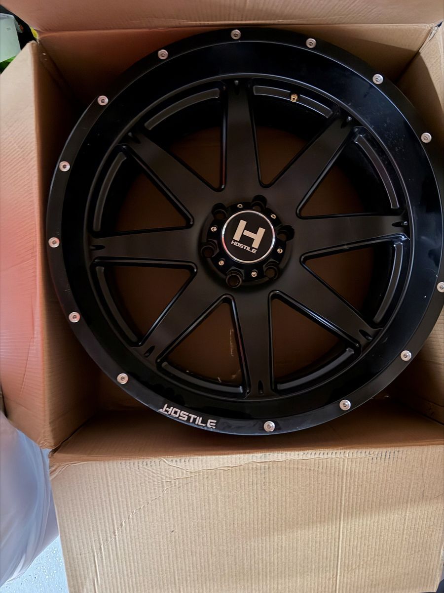 Chevy 1500 Hostile Rims