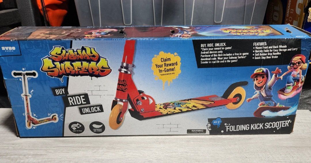 NEW. Subway Surfer Scooter (boys)