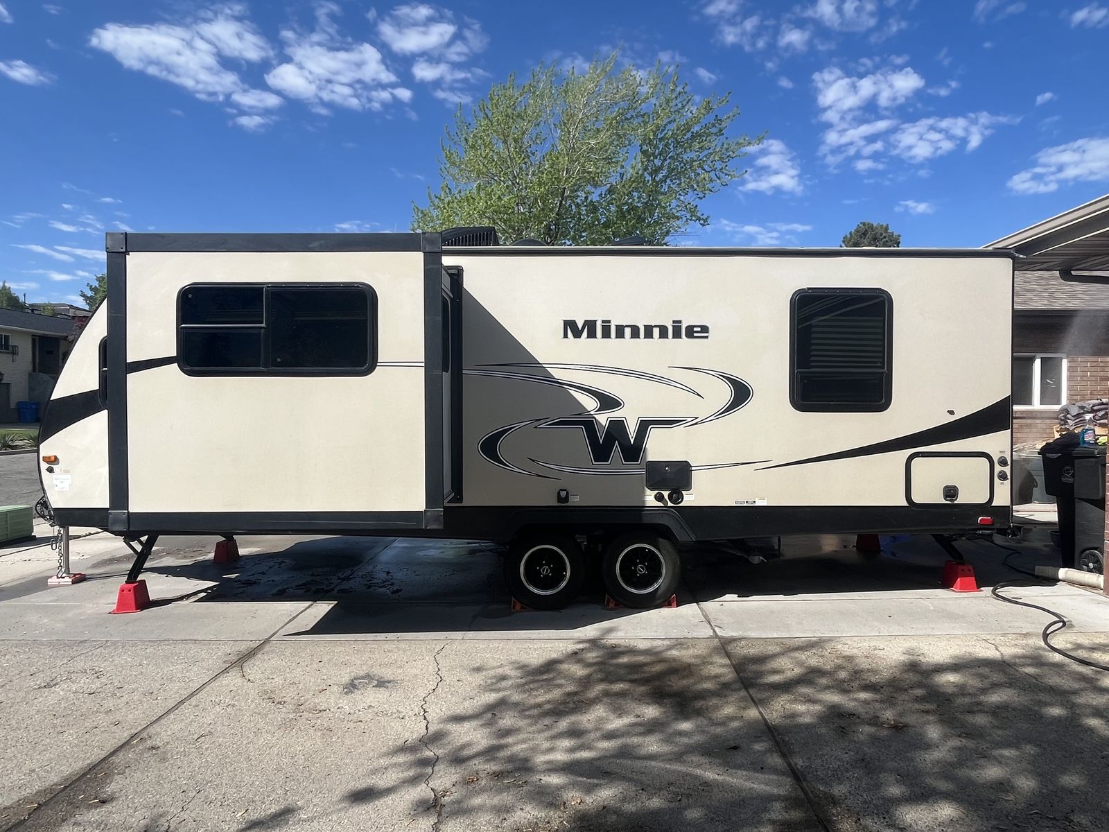 2018 Winnebago Minnie 2500FL — GREAT Condition — $19,500 OBO