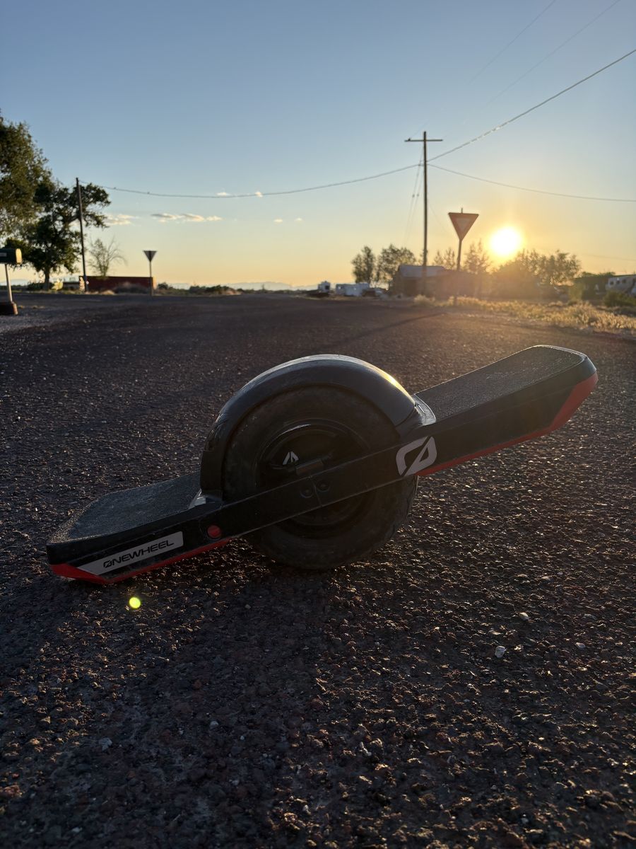 Onewheel XR Classic – 146 Miles – Excellent Condition