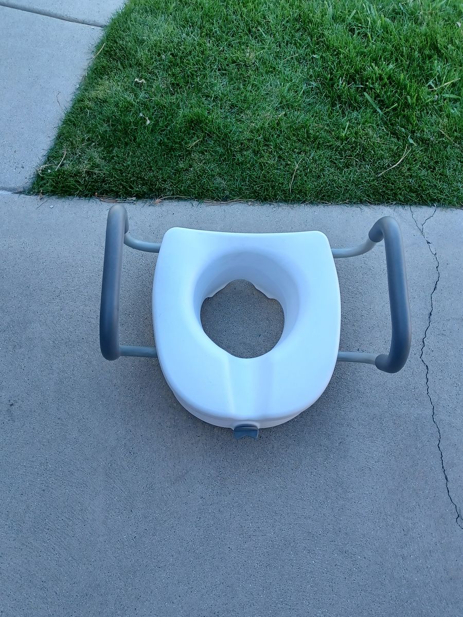 Toilet Seat Riser