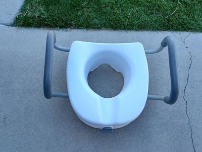 Toilet Seat Riser