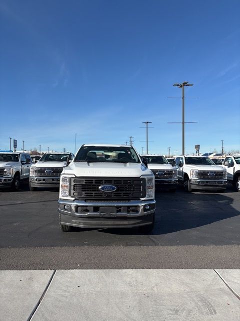 2026 FORD F350 SUPER DUTY XL