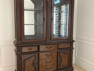 Elegant Traditional Dark Wood China Cabinet Hutch with Glass Doors & Drawers