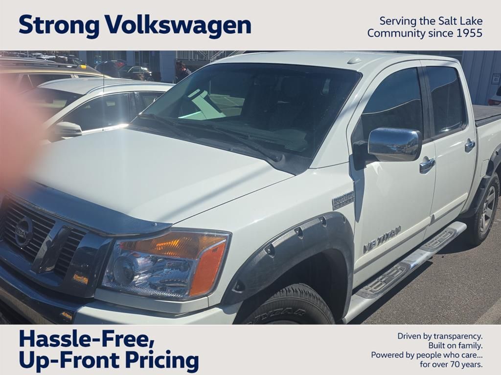 2014 Nissan Titan SV