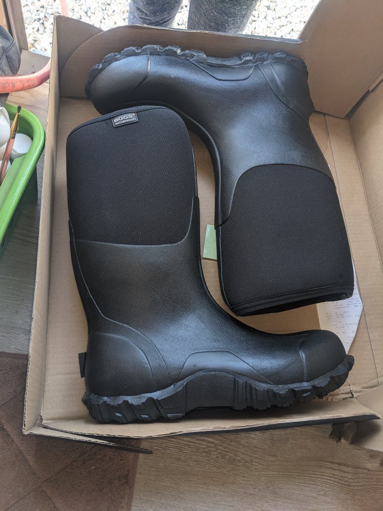 Brand new Bogs waterproof boots