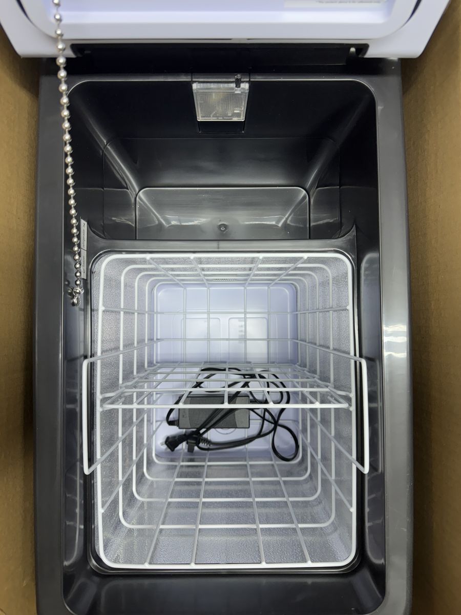 Main image 6