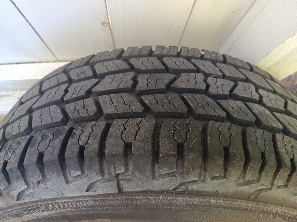 Set of 4 tires, stock 17 inch Ford wheels