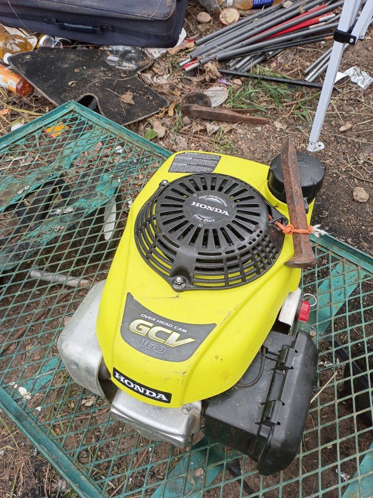 Honda GCV 160 Overhead Cam Engine - Yellow - Good for Parts or Repair