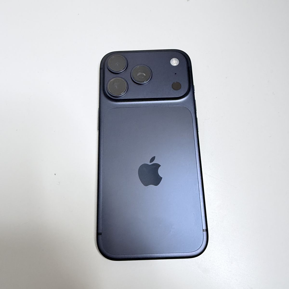 iPhone 17 Pro 256GB – Clean, Unlocked