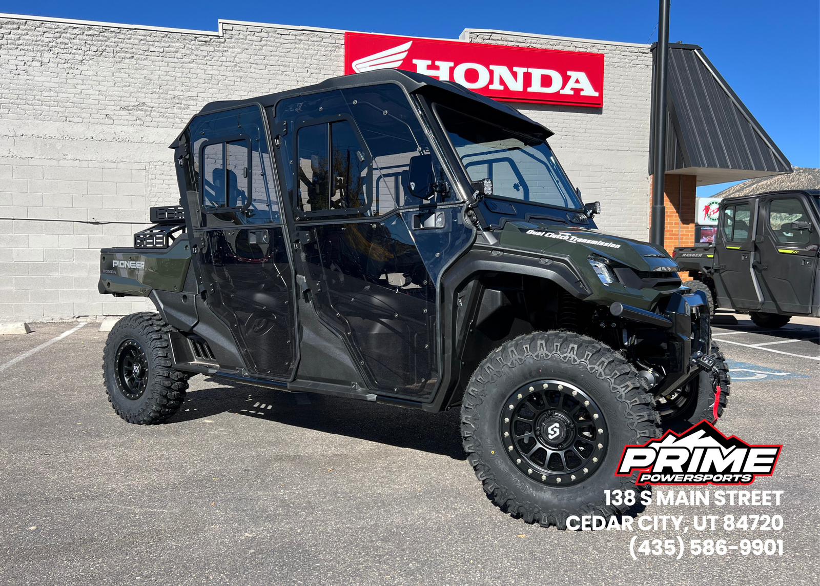 2025 Honda® Pioneer 1000-6 Deluxe Crew