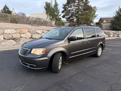 2016 Chrysler Town and Country Touring