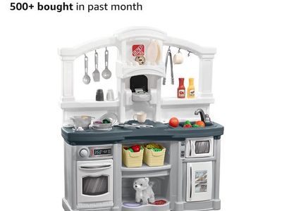 NEW Step 2 Fun with friends play kitchen