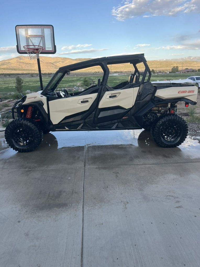 Can Am 2023 1000 R