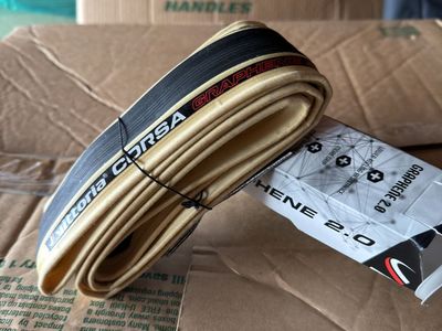 Vittoria Corsa Pro G2.0 Tire Graphene 25 -622 Road Bike Clincher W/New tube NS