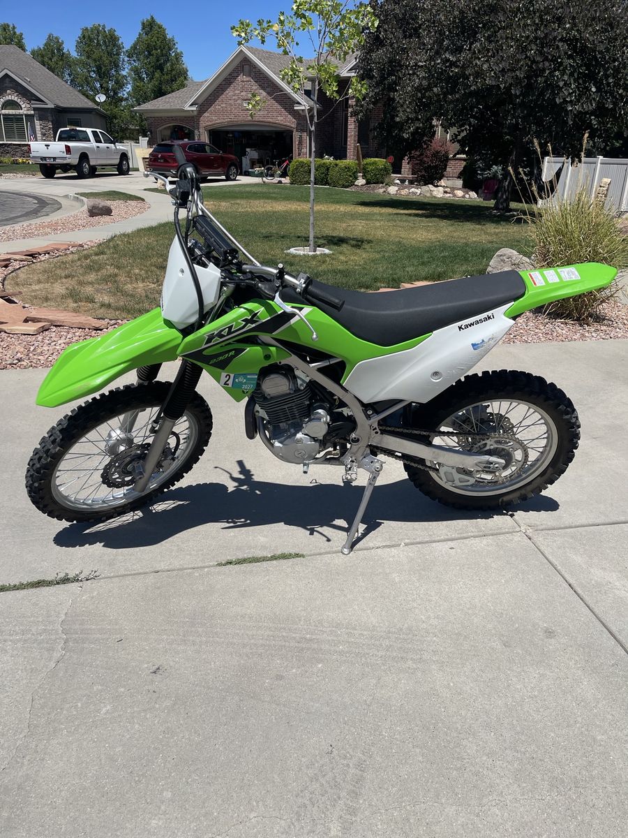 2023 Kawasaki KLX230R Dirt Bike - Electric Start, Aftermarket Headlight, Like New Tires