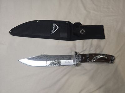 ETCHED EAGLE BLADE HUNTING KNIFE