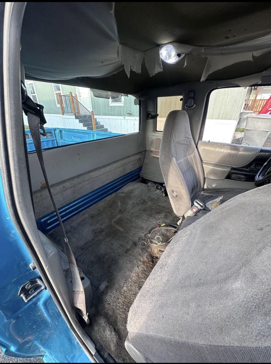 1996 Mazda B-Series B2300