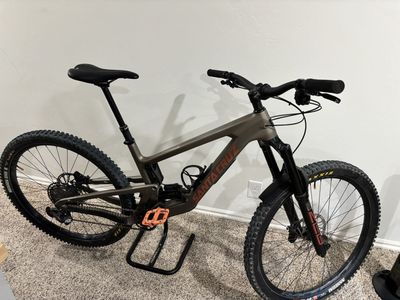2023 Santa Cruz Megatower C Full Suspension Carbon Mountain Bike