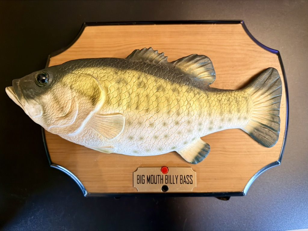 Big Mouth Billy Bass – The Fish That Sings.