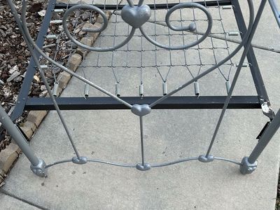 Metal twin sized heart bed frame